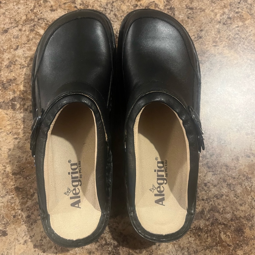 Algeria  Seville clog women’s Size 11 Black